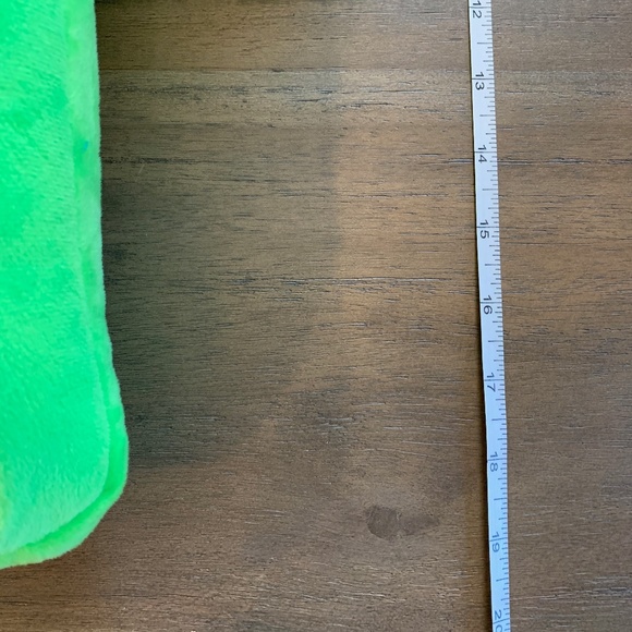 New Iscream Cactus Hearts Pillow - Picture 9 of 10